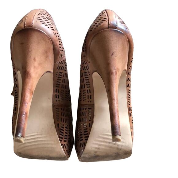 MIA  Boston Proper Laser cut out peep toe heels Size 8.5 - Picture 6 of 6